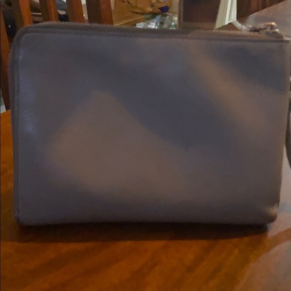 Authentic Tory Burch Wristlet - Picture 6 of 6